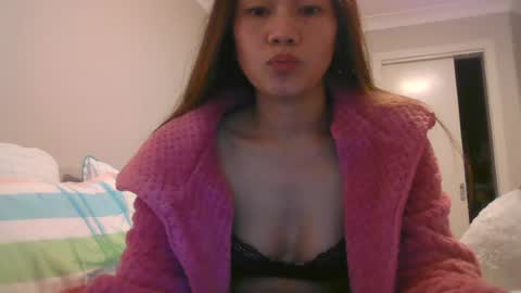 dylene1986 online show from July 2026 10:44:01 AM