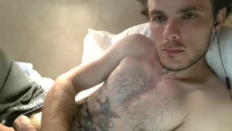 Snapshot of dylp400 chatting on February 2025 12:08:01 PM dylp400 online show from February 2025 12:08:01 PM