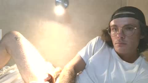 Snapshot of dylp400 chatting on September 2025 10:53:01 PM dylp400 online show from September 2025 10:53:01 PM