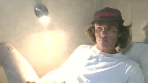 Snapshot of dylp400 chatting on September 2025 05:07:01 AM dylp400 online show from September 2025 05:07:01 AM