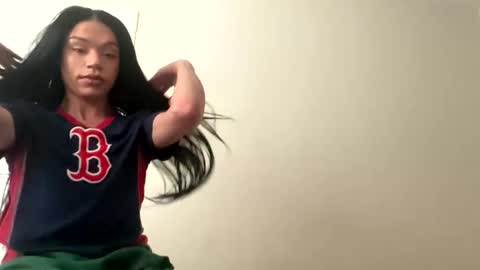 Dynasty online show from December 2025 07:08:02 PM