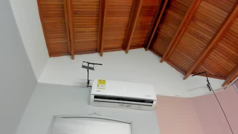 Juana online show from November 2025 07:13:02 PM