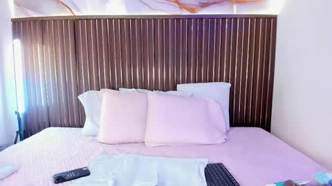 Call me Sofia online show from December 2025 08:15:02 PM