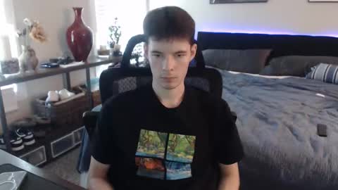 Snapshot of ealexk chatting on November 2025 09:14:02 PM Alex online show from November 2025 09:14:02 PM