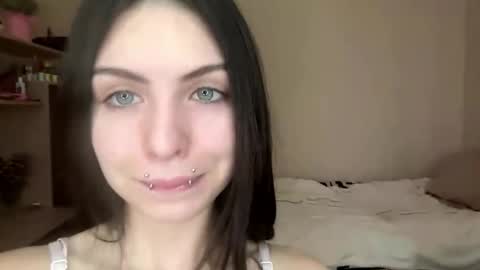 Emma online show from April 2026 05:43:02 AM