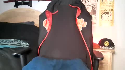 TWITTER   INSTAGRAM    easybreezy20   ONLINE 1230 AM TO 7AM online show from April 2026 07:17:01 AM