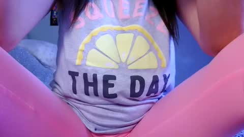 Briezy online show from April 2026 04:52:02 AM