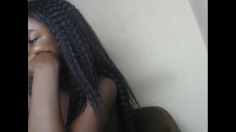 Snapshot of eatuupx chatting on December 2024 02:22:02 PM eatuupx online show from December 2024 02:22:02 PM