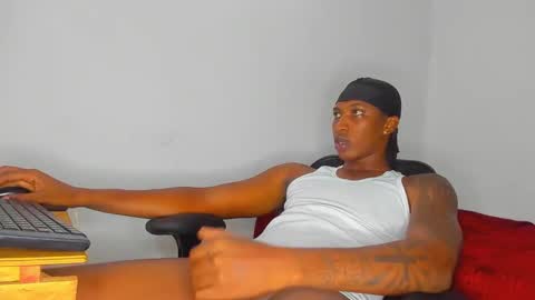 Snapshot of ebony_brandons chatting on March 2025 09:54:02 PM Brandon online show from March 2025 09:54:02 PM