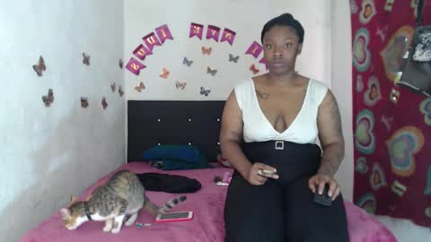 chayna smith online show from October 2025 07:03:01 PM