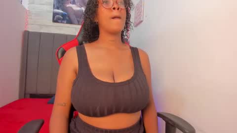 Andrea online show from January 2025 07:34:02 PM