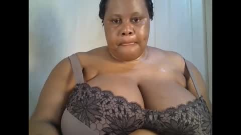 ebony_magixs online show from October 2025 08:08:01 PM