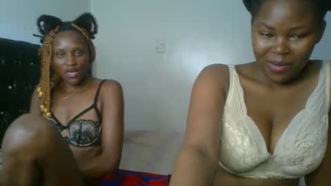 Snapshot of ebony_meeky chatting on September 2025 06:31:02 PM ebony_meeky online show from September 2025 06:31:02 PM