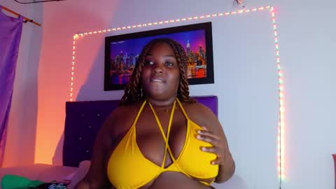 Snapshot of ebony_neighbormoans chatting on November 2025 06:29:02 PM LINA online show from November 2025 06:29:02 PM
