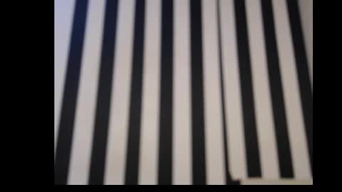 Ella online show from October 2025 02:14:01 PM