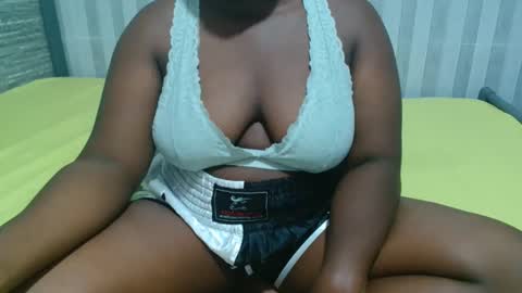 Snapshot of ebony_sabrina chatting on December 2025 09:03:01 AM Sabrina online show from December 2025 09:03:01 AM