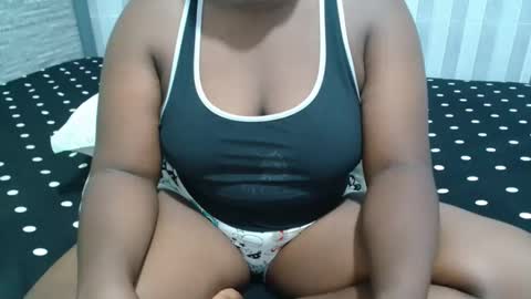 Snapshot of ebony_sabrina chatting on January 2026 06:17:02 AM Sabrina online show from January 2026 06:17:02 AM