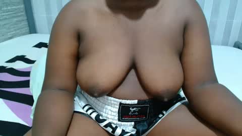 Snapshot of ebony_sabrina chatting on April 2026 06:52:01 AM Sabrina online show from April 2026 06:52:01 AM