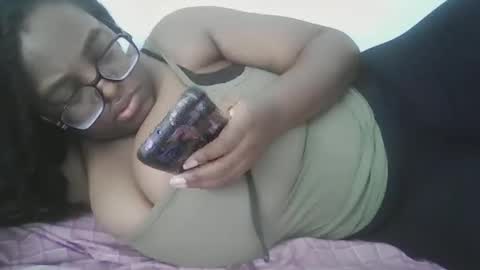 Snapshot of ebonybigtitqueen0 chatting on September 2025 02:54:02 AM ebonybigtitqueen0 online show from September 2025 02:54:02 AM