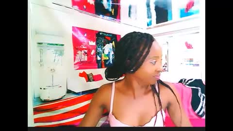 Snapshot of ebonycreamy69 chatting on December 2024 01:22:01 PM Nova online show from December 2024 01:22:01 PM