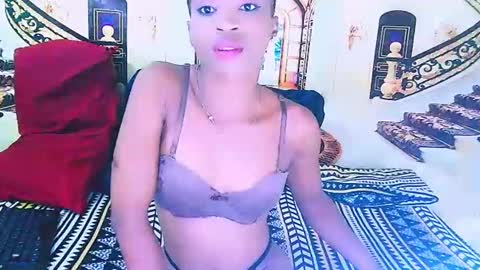 Snapshot of ebonycreamy69 chatting on January 2025 09:28:02 PM Nova online show from January 2025 09:28:02 PM