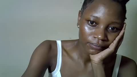 Snapshot of ebonycutegal4 chatting on March 2026 08:41:01 PM MELLEN online show from March 2026 08:41:01 PM