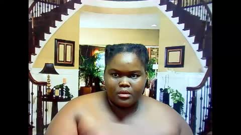 Snapshot of ebonyhotbuns4u2luv chatting on February 2025 07:02:01 AM ebonyhotbuns4u2luv online show from February 2025 07:02:01 AM