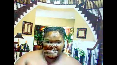 Snapshot of ebonyhotbuns4u2luv chatting on February 2025 10:17:02 AM ebonyhotbuns4u2luv online show from February 2025 10:17:02 AM