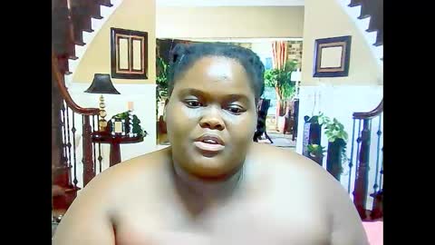 Snapshot of ebonyhotbuns4u2luv chatting on February 2025 12:57:02 AM ebonyhotbuns4u2luv online show from February 2025 12:57:02 AM