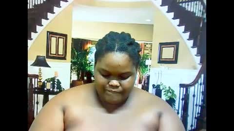 Snapshot of ebonyhotbuns4u2luv chatting on March 2025 11:27:01 PM ebonyhotbuns4u2luv online show from March 2025 11:27:01 PM