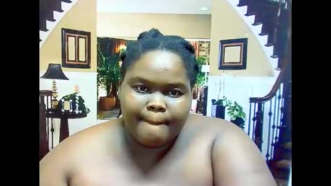 Snapshot of ebonyhotbuns4u2luv chatting on March 2025 01:14:01 PM ebonyhotbuns4u2luv online show from March 2025 01:14:01 PM