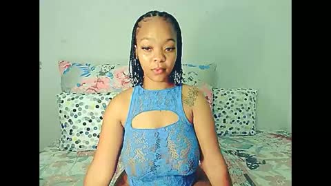 Snapshot of ebonyshy123x chatting on December 2024 07:21:01 PM ebonyshy123 online show from December 2024 07:21:01 PM