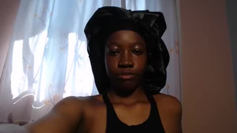 ebonysmiles00 online show from May 2026 12:02:02 PM