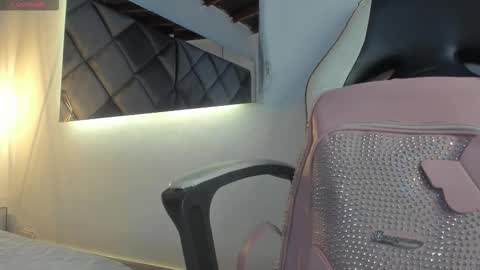 ebonyx40 online show from March 2026 11:06:01 AM