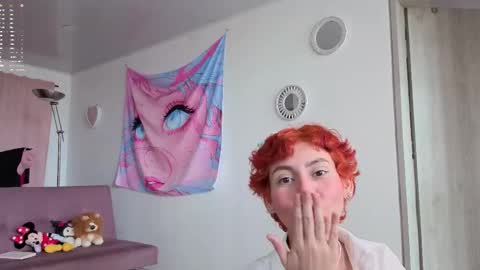 Colette online show from November 2025 02:27:02 PM