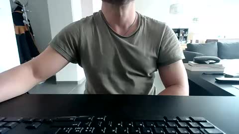 Echo online show from November 2025 01:44:02 PM