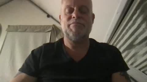 Z online show from November 2025 02:39:02 AM