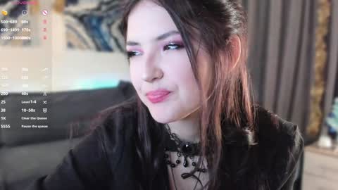 Snapshot of edabayse chatting on December 2024 05:01:02 PM Viola online show from December 2024 05:01:02 PM