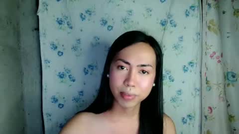 eddfox001 online show from April 2026 01:03:02 PM