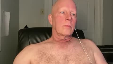 Snapshot of eddygl1968 chatting on December 2024 03:37:02 AM Eddy online show from December 2024 03:37:02 AM