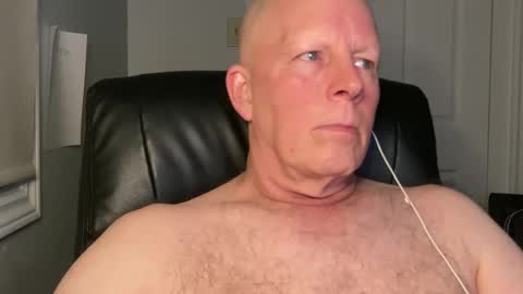 Snapshot of eddygl1968 chatting on December 2024 03:15:02 AM Eddy online show from December 2024 03:15:02 AM