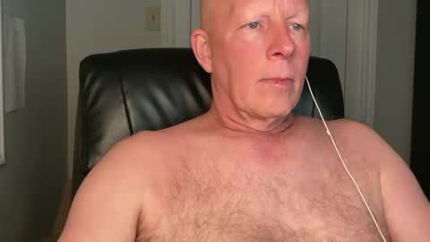 Snapshot of eddygl1968 chatting on February 2025 03:31:01 AM Eddy online show from February 2025 03:31:01 AM