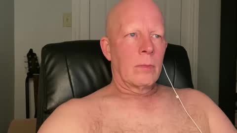 Snapshot of eddygl1968 chatting on February 2025 02:56:01 AM Eddy online show from February 2025 02:56:01 AM