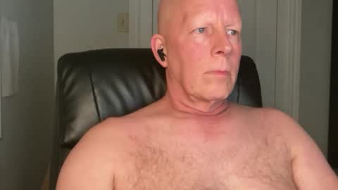 Snapshot of eddygl1968 chatting on February 2025 03:01:02 AM Eddy online show from February 2025 03:01:02 AM