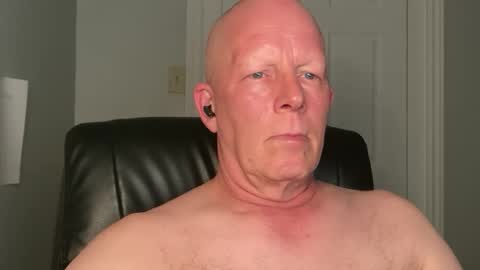 Snapshot of eddygl1968 chatting on September 2025 02:27:02 AM Eddy online show from September 2025 02:27:02 AM