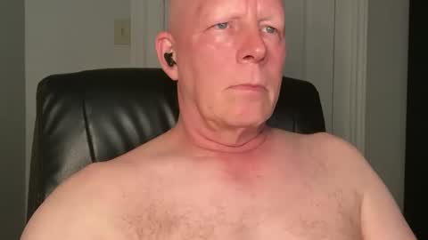 Snapshot of eddygl1968 chatting on October 2025 02:31:01 AM Eddy online show from October 2025 02:31:01 AM