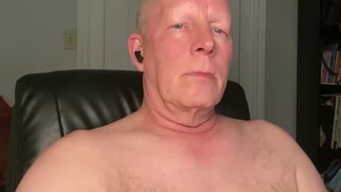 Snapshot of eddygl1968 chatting on November 2025 04:15:02 AM Eddy online show from November 2025 04:15:02 AM