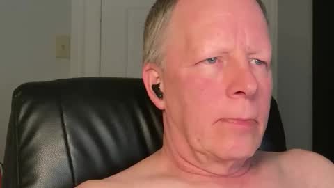 Snapshot of eddygl1968 chatting on February 2026 04:09:01 AM Eddy online show from February 2026 04:09:01 AM