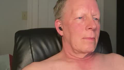 Snapshot of eddygl1968 chatting on March 2026 02:40:01 AM Eddy online show from March 2026 02:40:01 AM