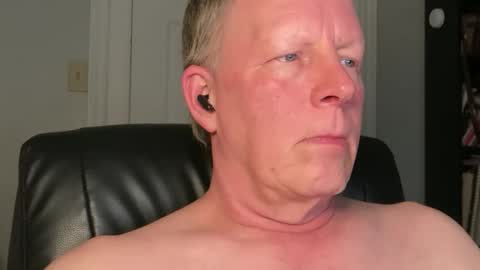 Snapshot of eddygl1968 chatting on March 2026 02:27:01 AM Eddy online show from March 2026 02:27:01 AM